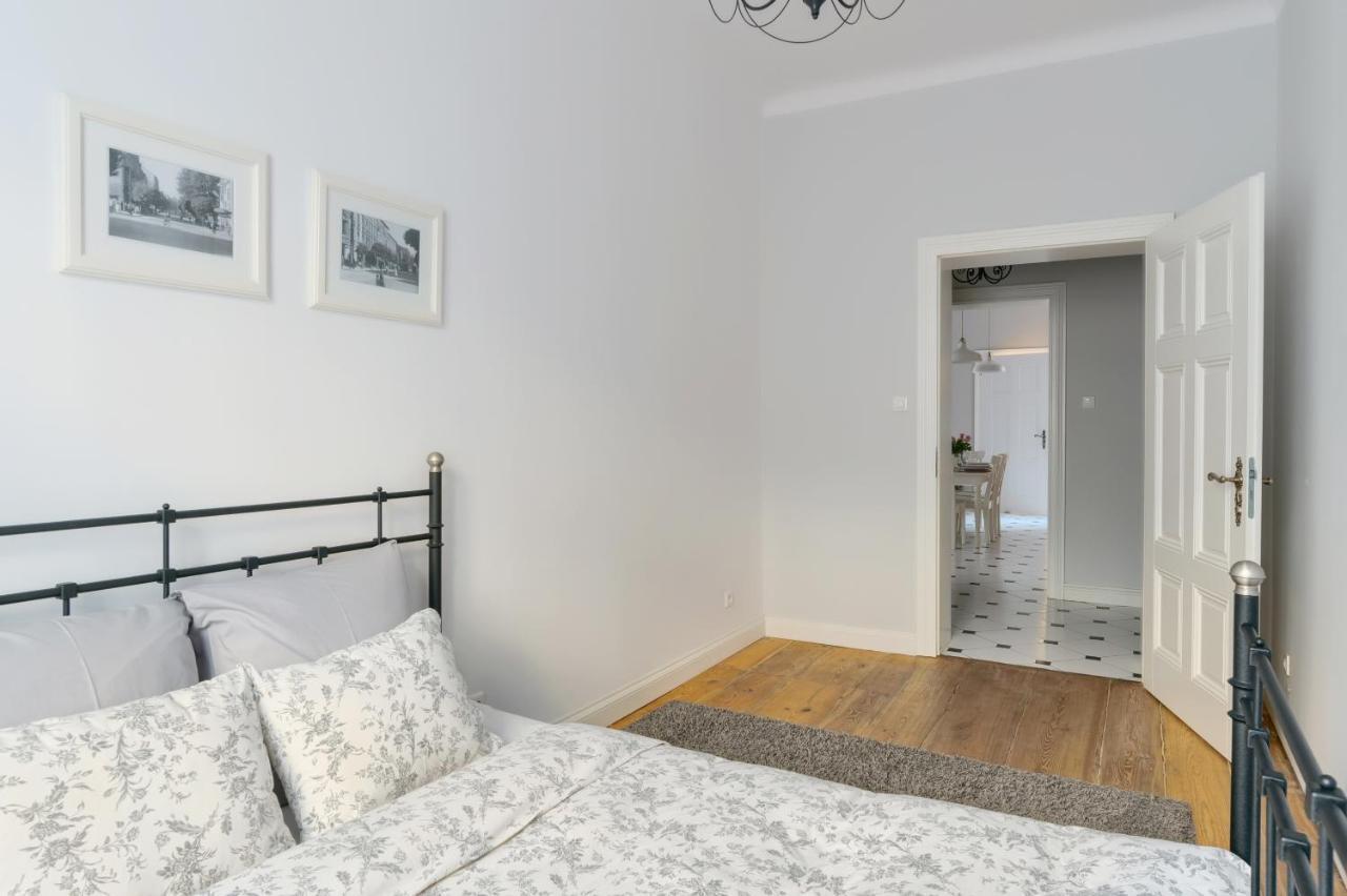 Apartament Nowe Miasto - Przy Parku Roz กอร์ซุฟเวียลคอปอลสกี ภายนอก รูปภาพ